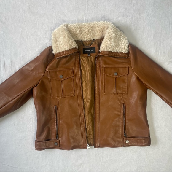 NEW 1X Brown Leather Jacket with White Fur, Button up with zipper and Collar - Picture 4 of 10